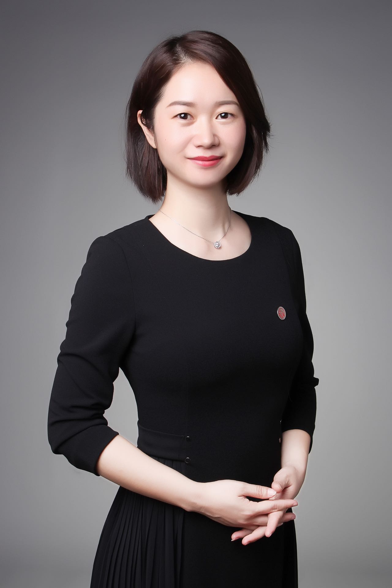 胡英